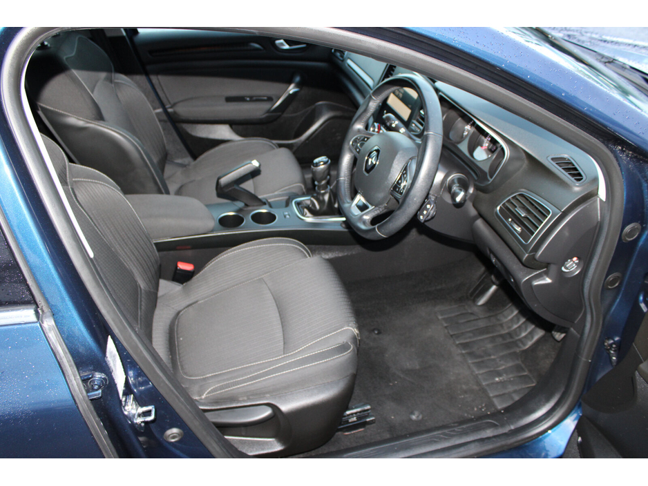 2019 Renault Megane 1.3 TCe 140 GPF Play €13,950