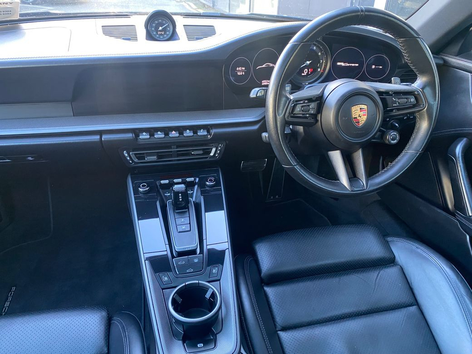 2020 Porsche 911 - image 13