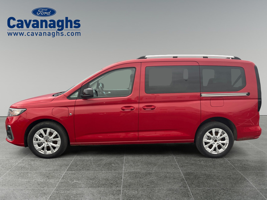 2026 Ford Tourneo Connect - image 2