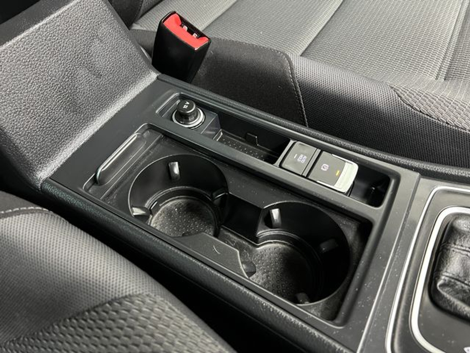 2019 Volkswagen Golf - image 39