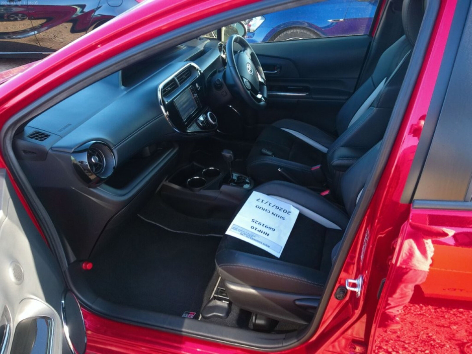 2018 Toyota Aqua - image 15