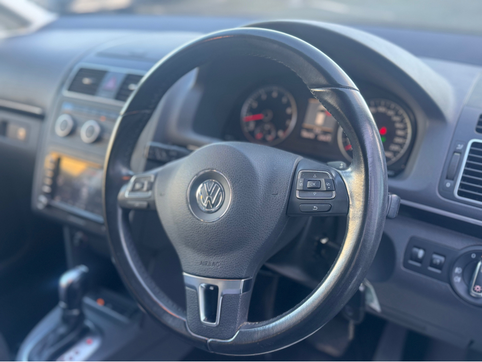 2014 Volkswagen Touran 1.4i HIGHLINE... AUTOMATIC...2 KEYS €11,950