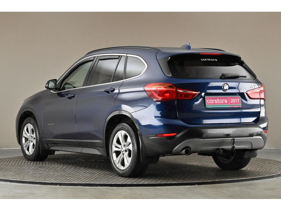 2017 BMW X1 - image 6