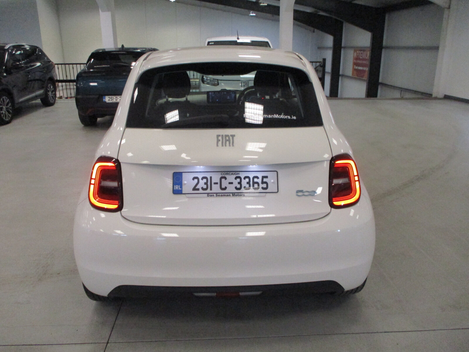 2023 Fiat 500 - image 32