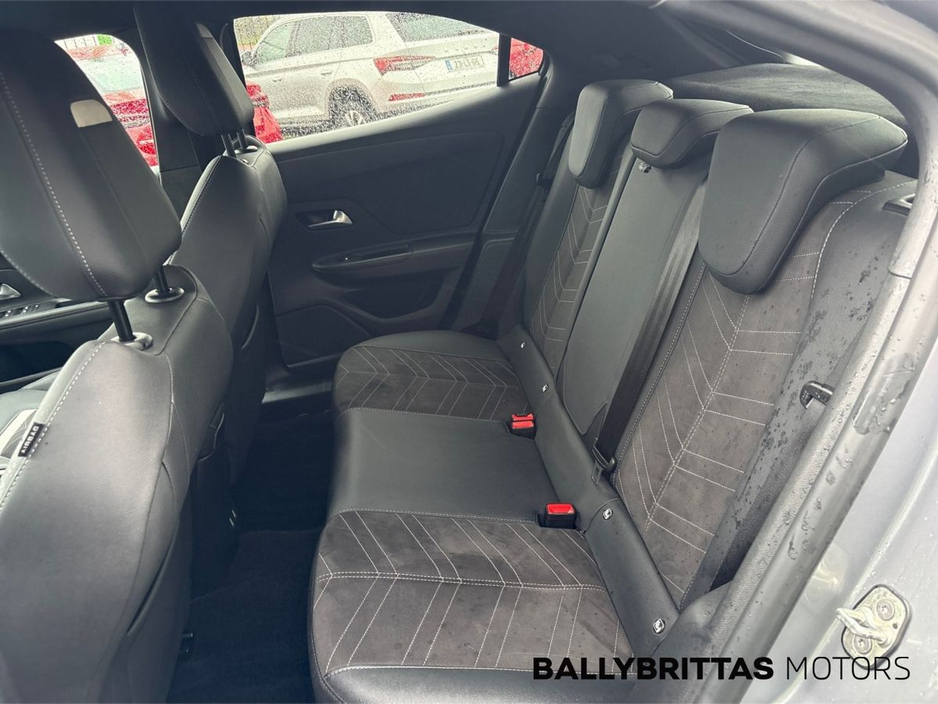 2023 Opel Mokka - image 5