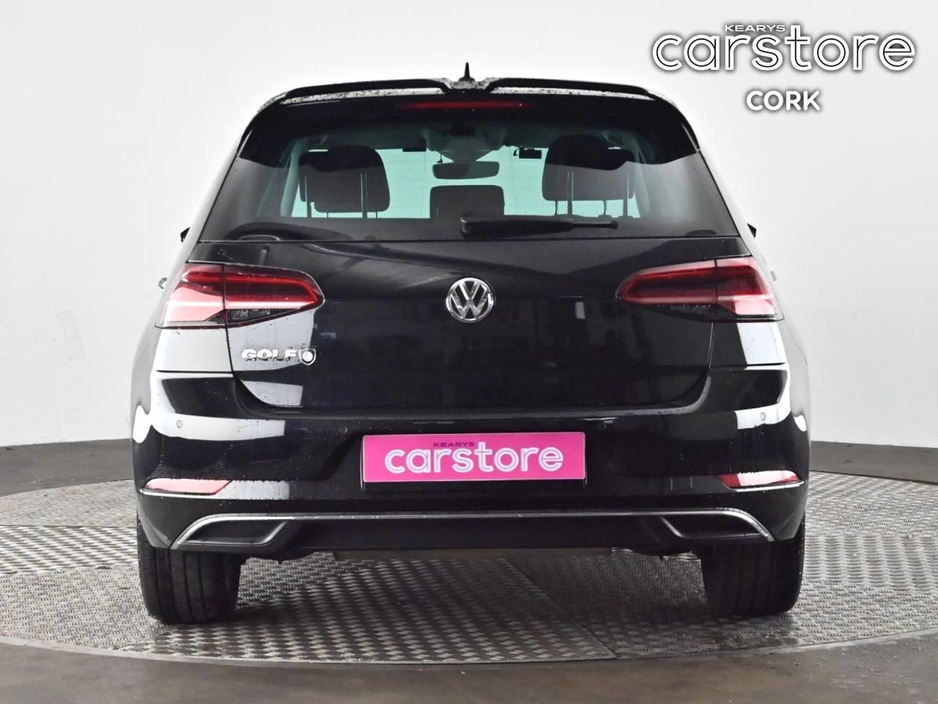 2019 Volkswagen Golf - image 4