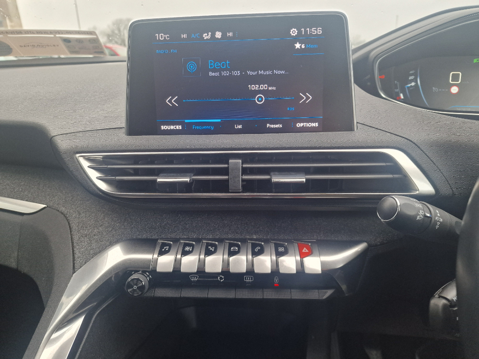 2018 Peugeot 5008 Allure 1.5 Blue HDI 130 6.2 4D €18,950