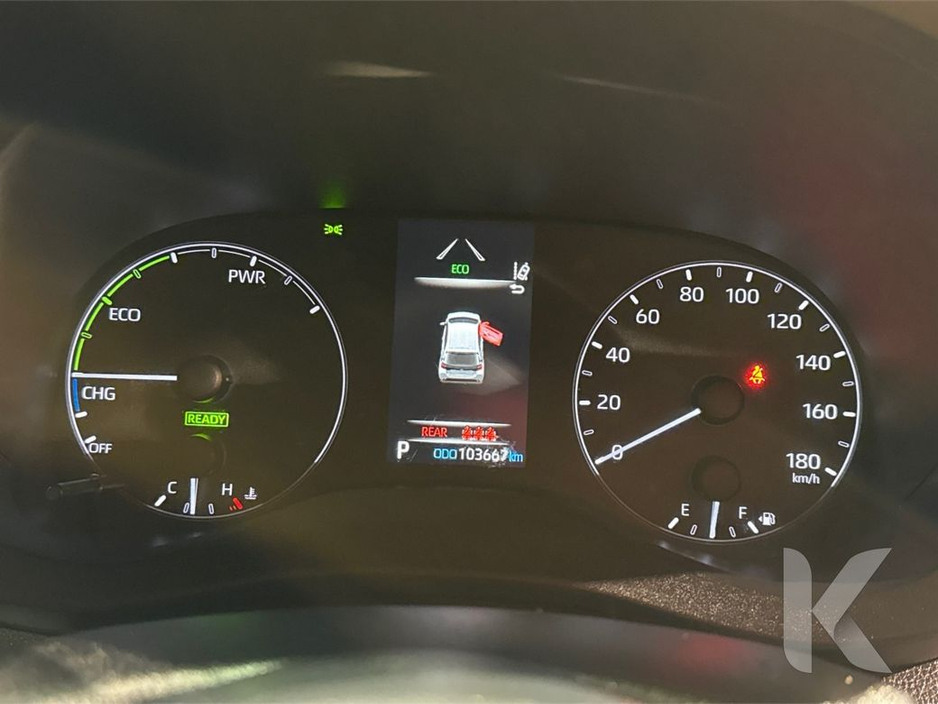 2021 Toyota Yaris - image 13