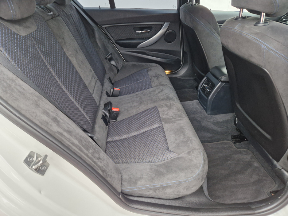 2014 BMW 3 Series 320D M-SPORT SALOON 2.0 DIESEL AUTOMATIC €14,950