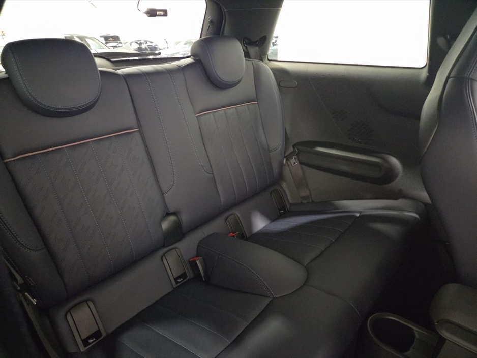 2024 MINI Hatch - image 11