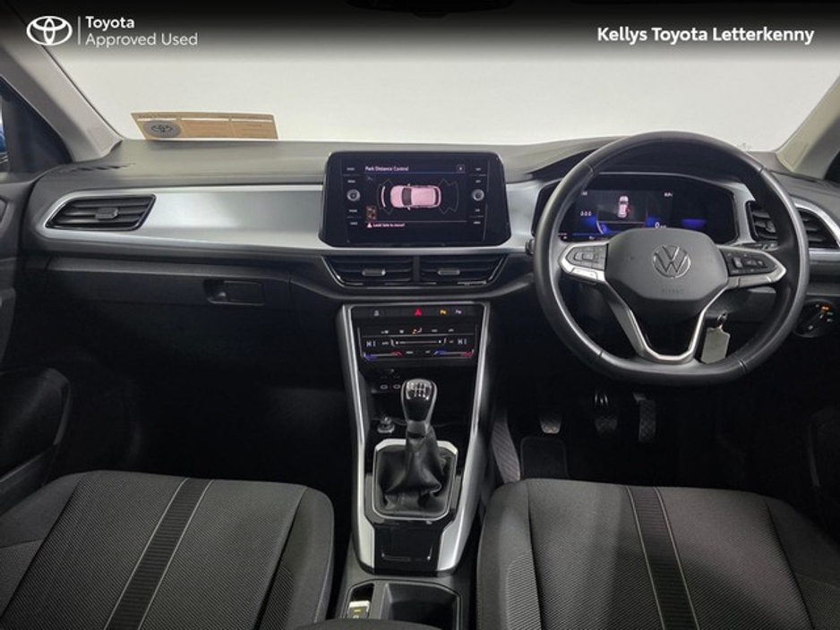 2022 Volkswagen T-Roc - image 8