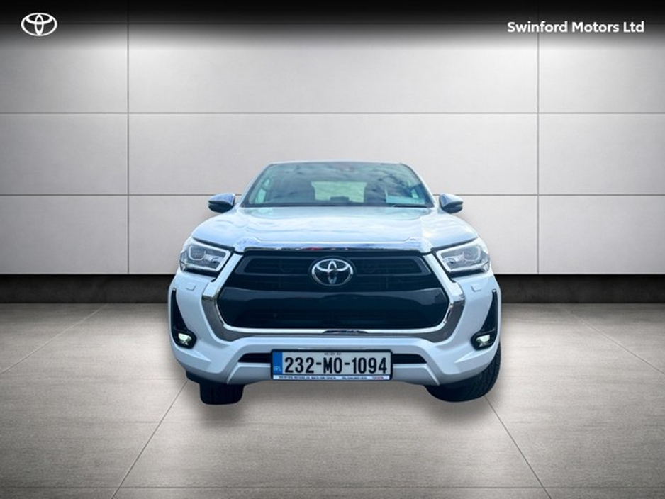 2023 Toyota Hilux - image 5