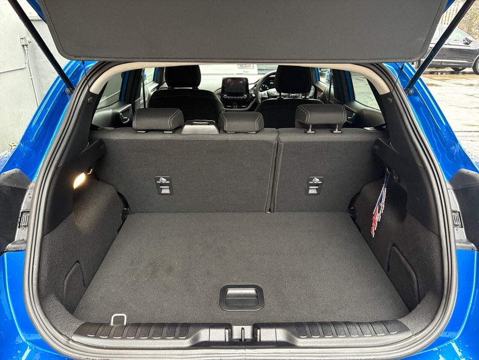 2023 Ford Puma - image 13