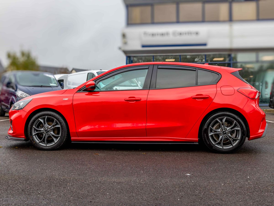 2020 Ford Focus ST 1.5 petrol reliable,engine offering good performance and economy 150PS. SET YOURSELF APART WITH THIS MACHINE. €19,450