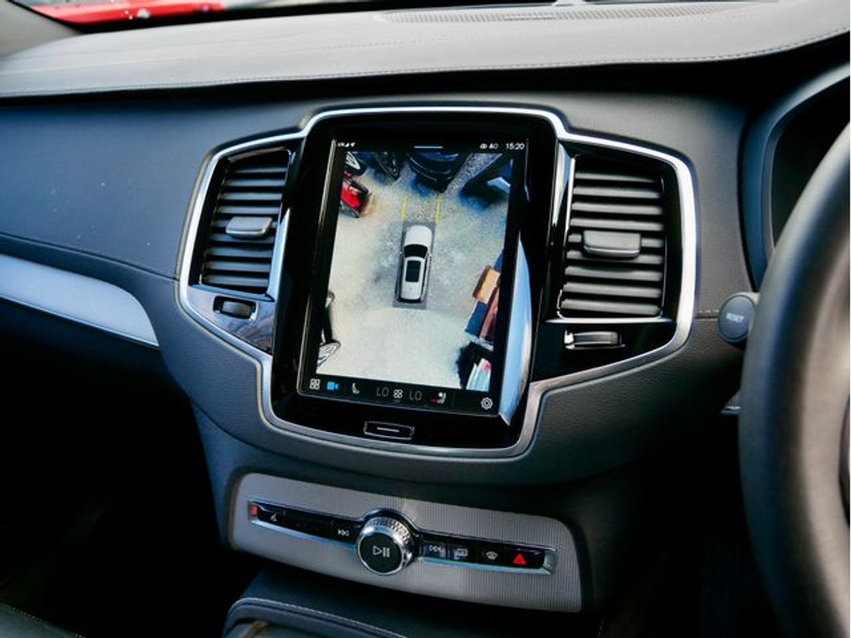 2024 Volvo XC90 - image 18