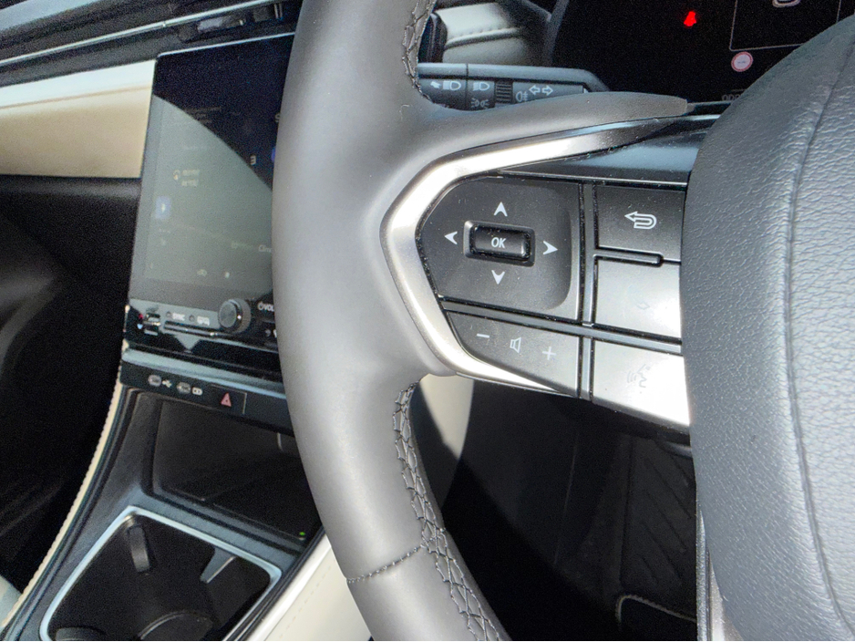 2025 Lexus LBX PREMIUM SPECIFICATION//BEIGE LEATHER//IMMACULATE//HYBRID//SIMI AND AA DEALER €39,950