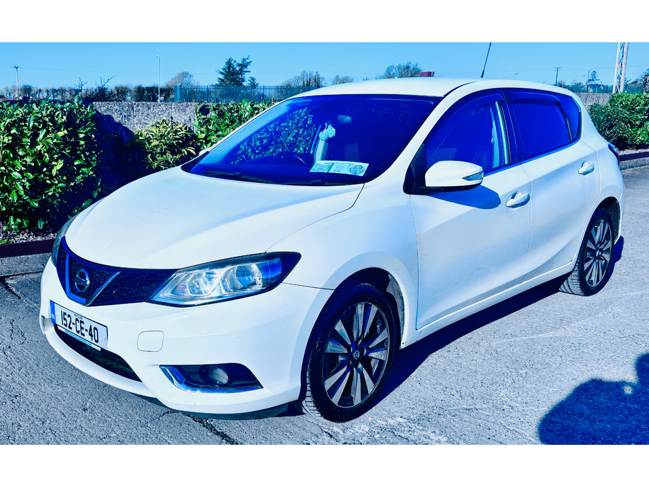 2015 Nissan Pulsar - image 2