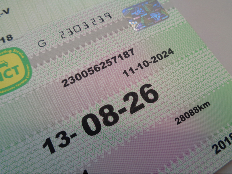 2018 Honda HR-V NEW NCT 2026, AUTO. VTEC, €270 TAX, LOW KMS. S./HISTORY. €20,999