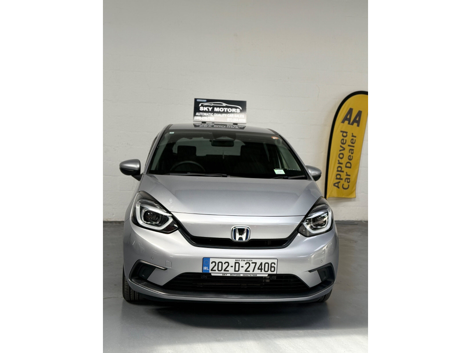 2020 Honda Fit - image 2