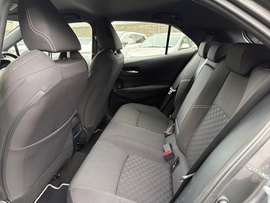 2025 Toyota Corolla - image 7