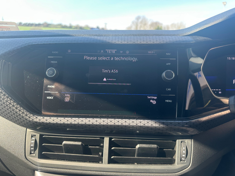 2023 Volkswagen T-Cross - image 19