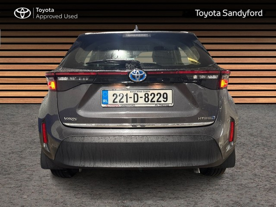 2022 Toyota Yaris Cross LUNA HYBRID AUTOMATIC // REAR CAMERA // AIR CON // SMART ENTRY/SMART START // TOYOTA SAFETY SENSE // FULL WARRANTY €25,945