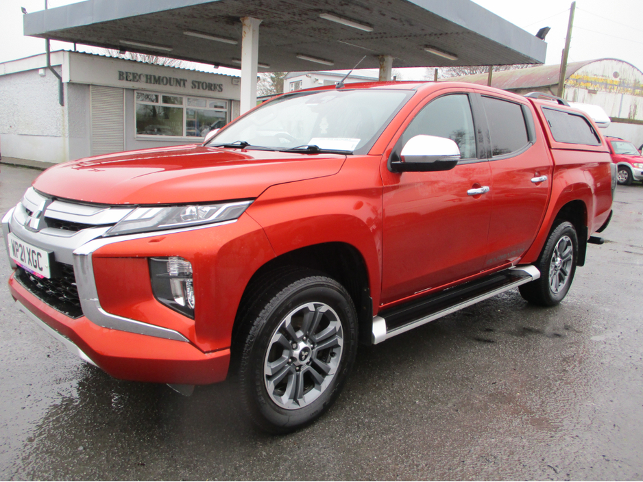 2021 Mitsubishi L200 2.3 DID BARBARIAN €26,829