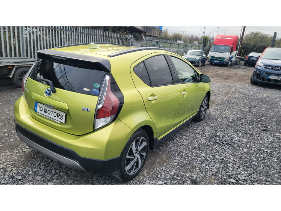 2016 Toyota Aqua - image 6