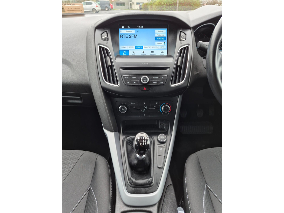 2018 Ford Focus - image 16