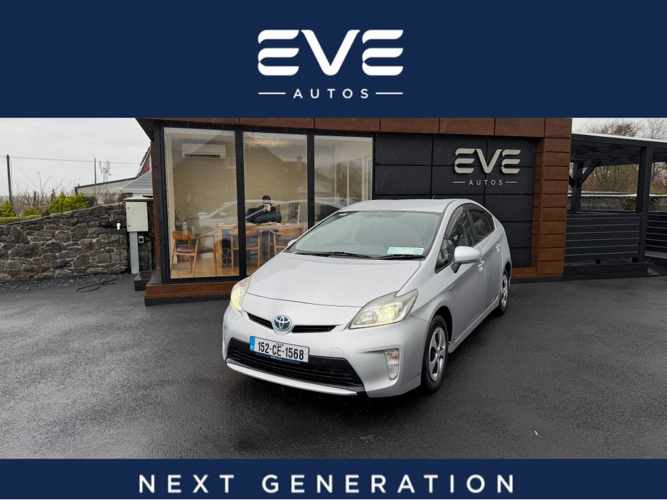 2015 Toyota Prius Self charge hybrid - High spec - Low mileage €9,890