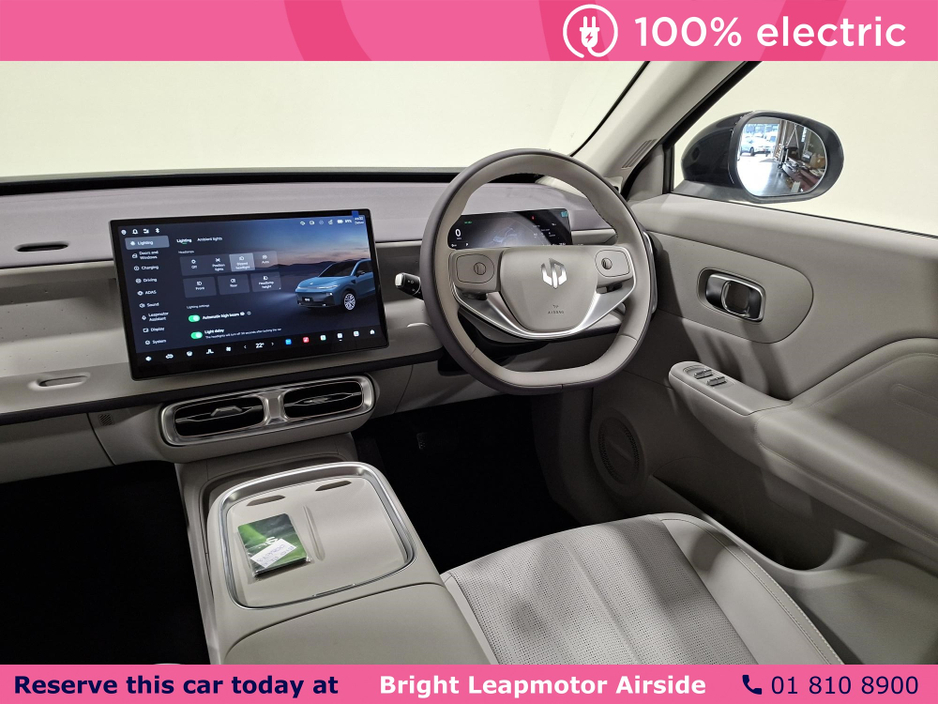 2026 Leapmotor B10 - image 21