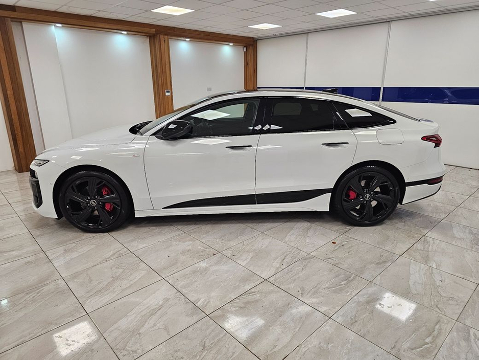 2025 Audi A6 Sportback e-tron - image 4