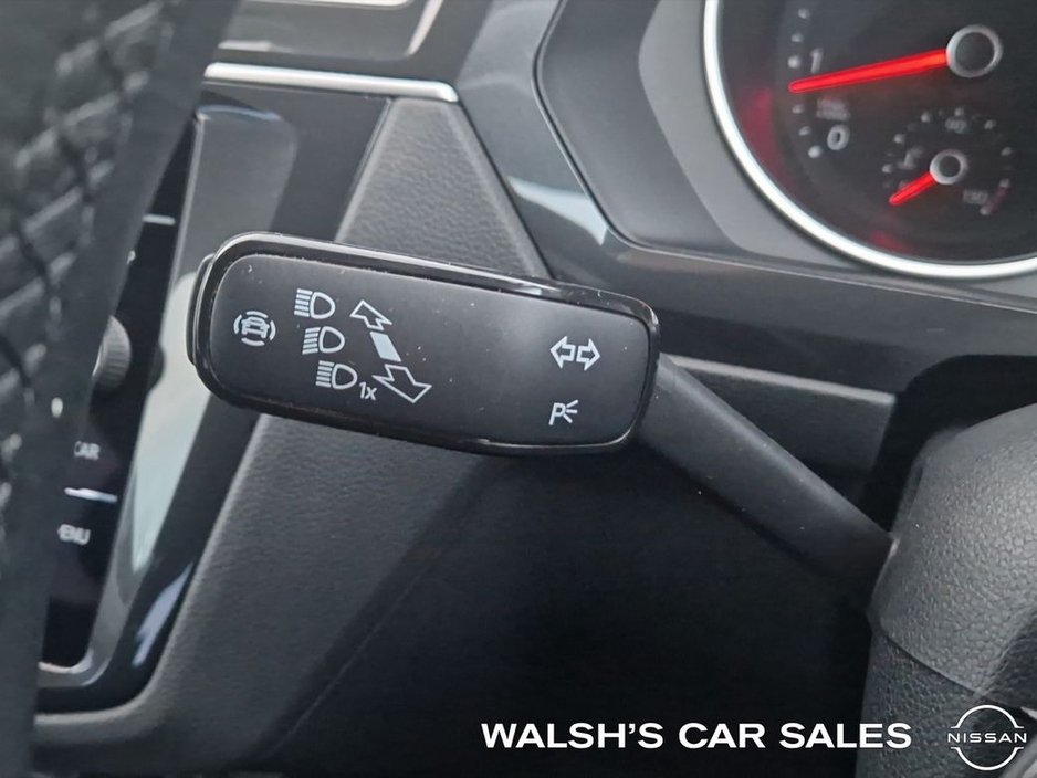 2021 Volkswagen Tiguan - image 31