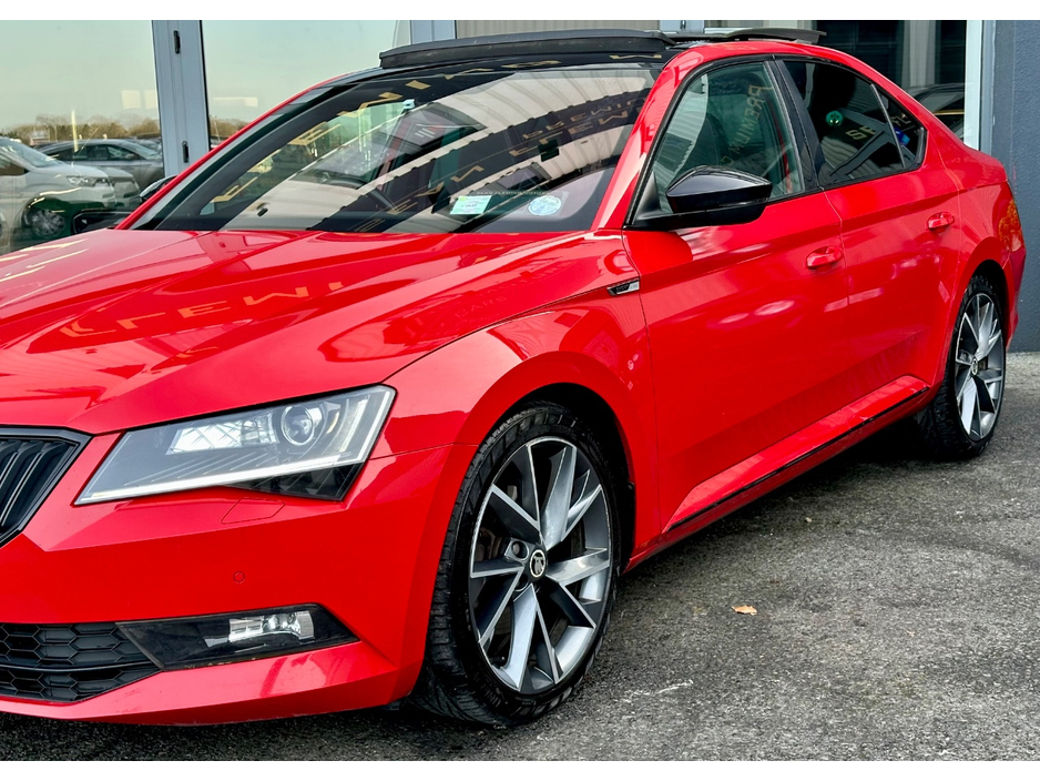 2017 Skoda Superb - image 3