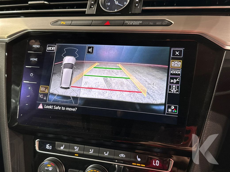 2018 Volkswagen Passat ESTATE - 1.4L TSI AUTOMATIC - HALF LEATHER UPHOLSTERY - REVERSE CAMERA/PARKING RADAR - CRUISE CONTROL €20,950