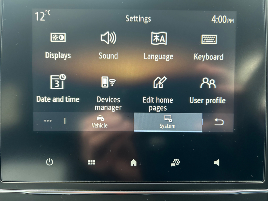 2023 Renault Clio - image 10