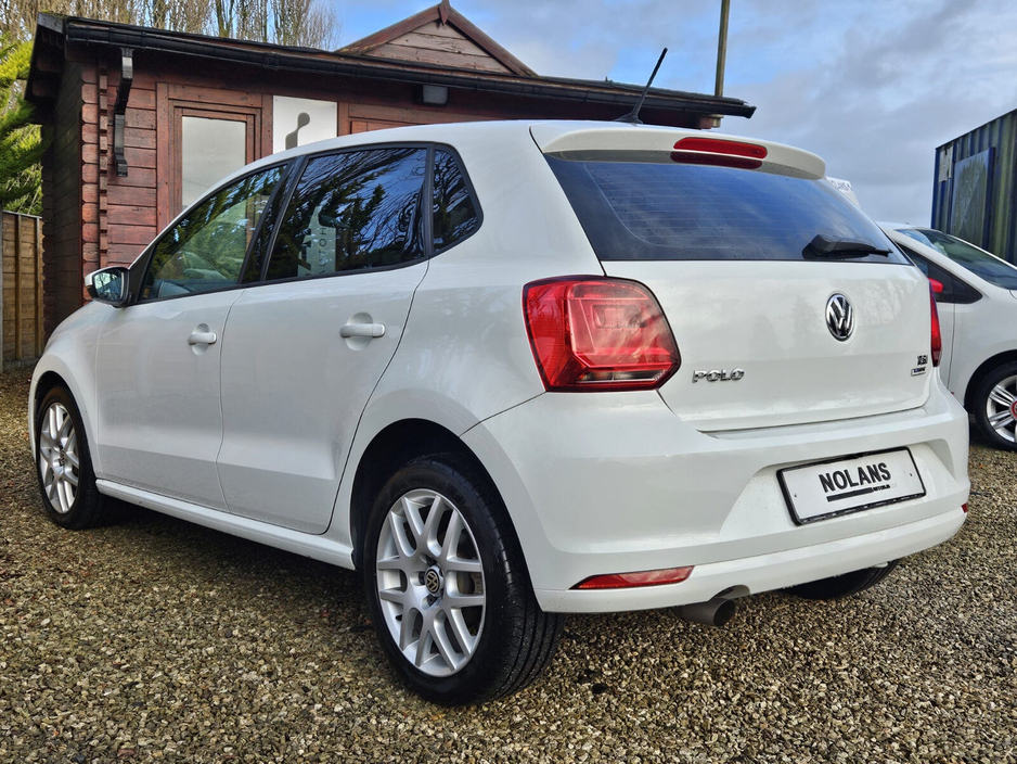 2016 Volkswagen Polo - image 13