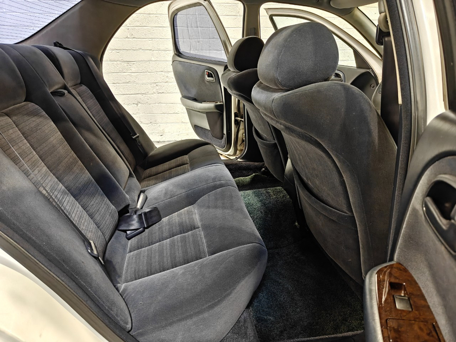 1993 Toyota Chaser - image 19