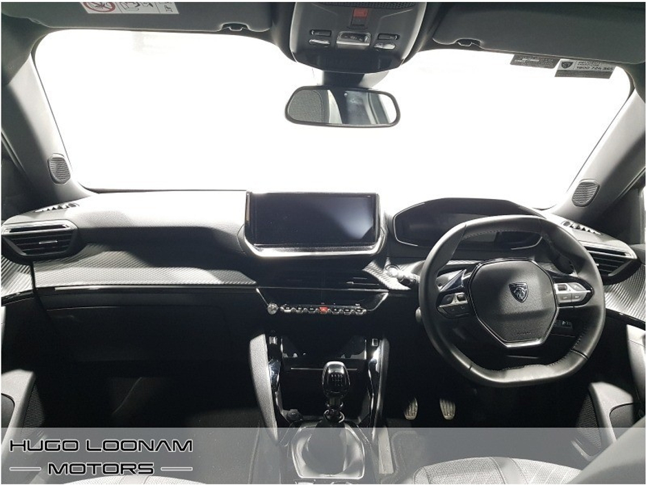 2025 Peugeot 2008 - image 9