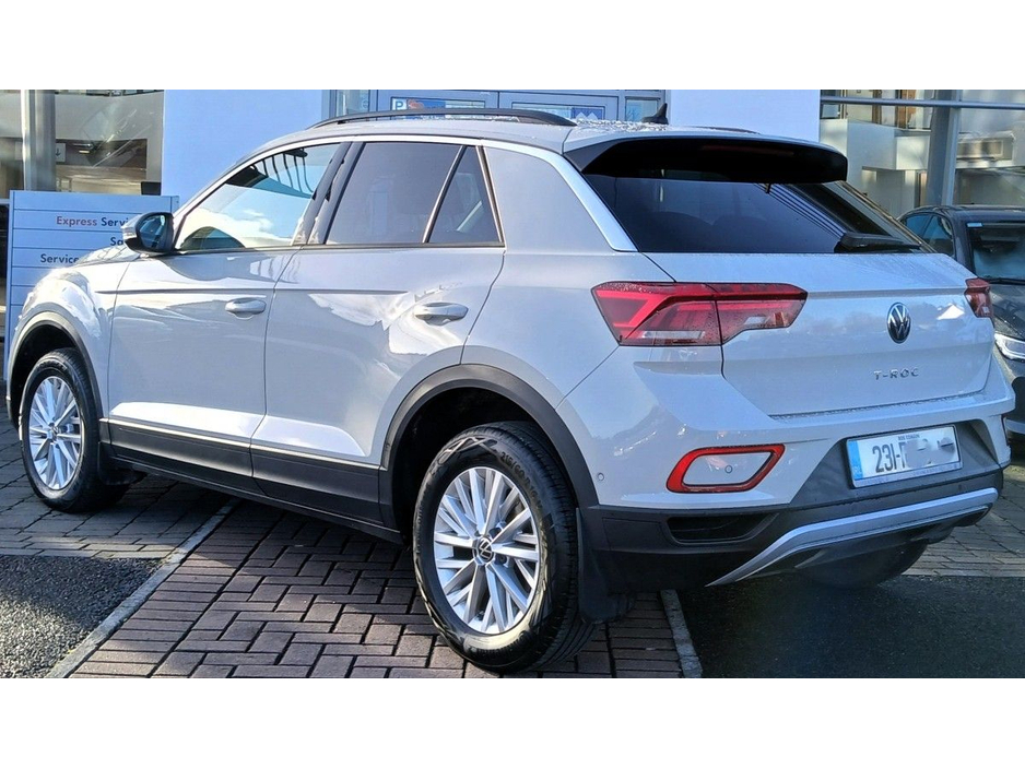 2023 Volkswagen T-Roc LIFE 2.0TDI 116HP *APP CONNECT, REVERSING CAMERA & MORE!*