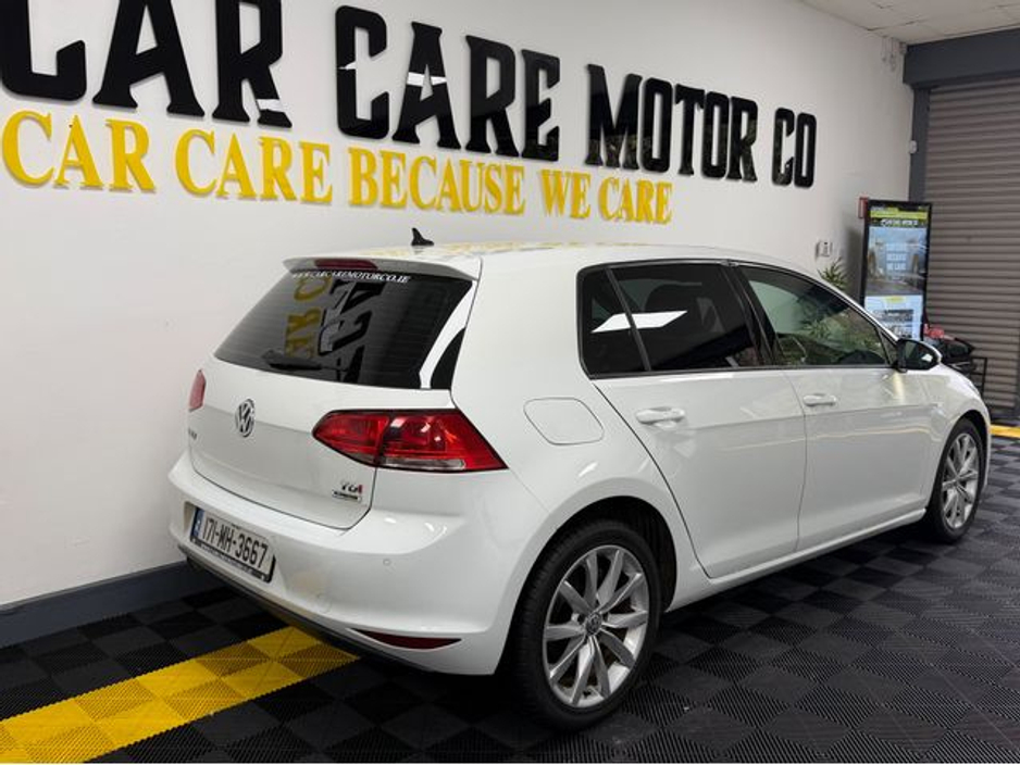 2017 Volkswagen Golf - image 5