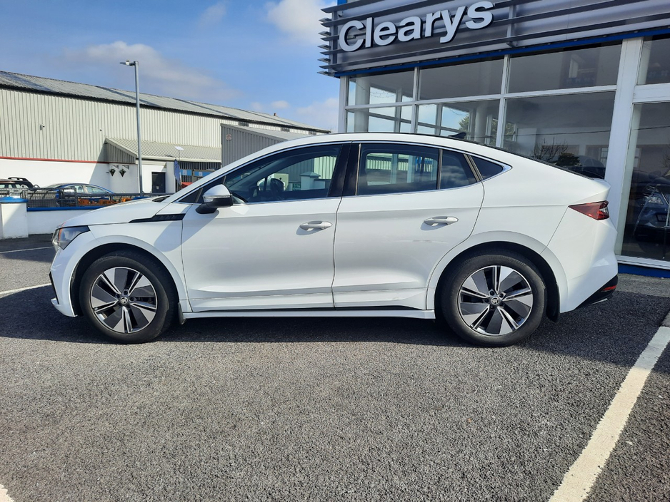 2024 Skoda Enyaq - image 4