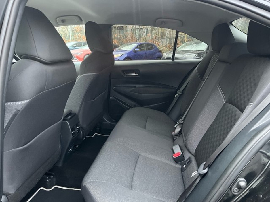 2023 Toyota Corolla - image 7
