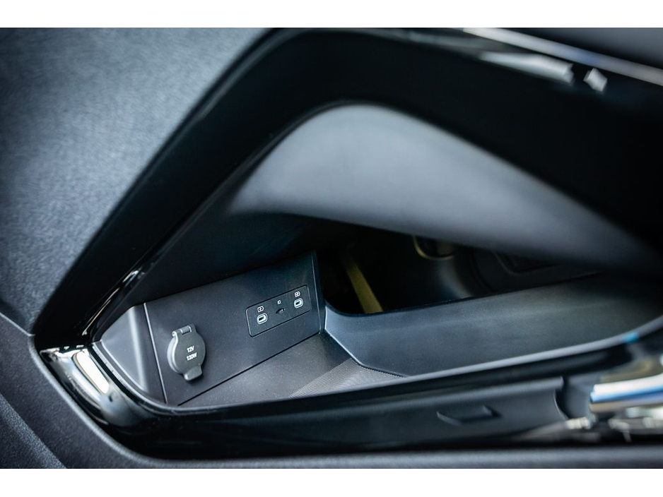 2025 BYD Seal U DM-I COMFORT €43,899