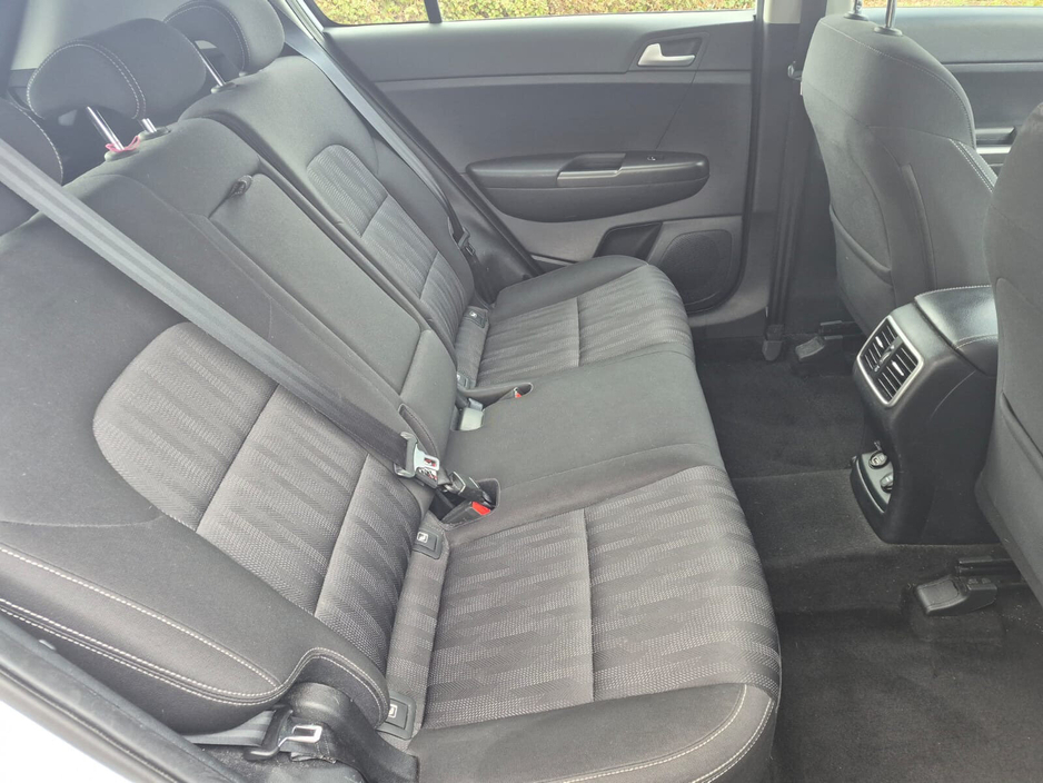 2019 Kia Sportage - image 18