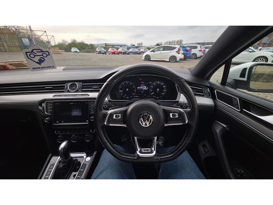 2016 Volkswagen Passat - image 20