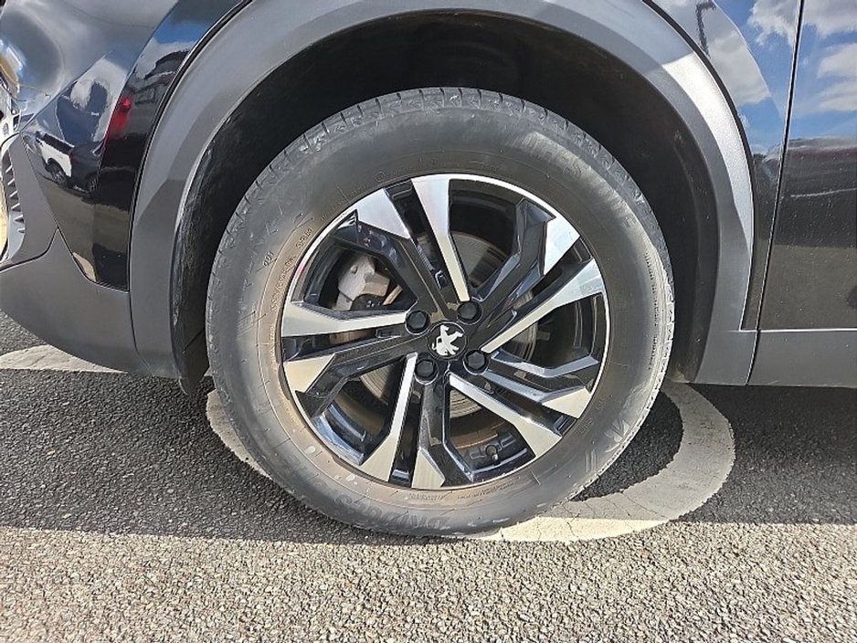 2023 Peugeot 2008 - image 10