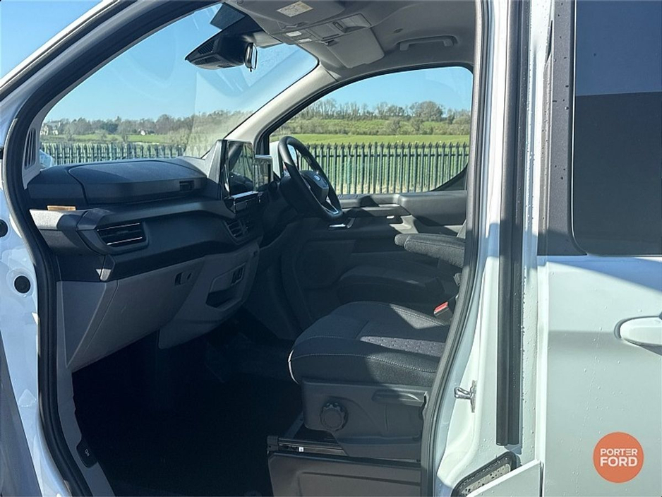 2026 Ford Tourneo Custom *Order Yours Today* LIMITED *8 SEATS* 136PS AUTO LWB €88,000