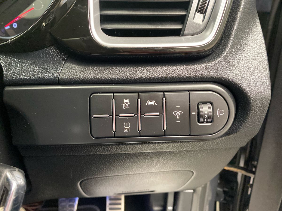 2021 Kia Ceed - image 20