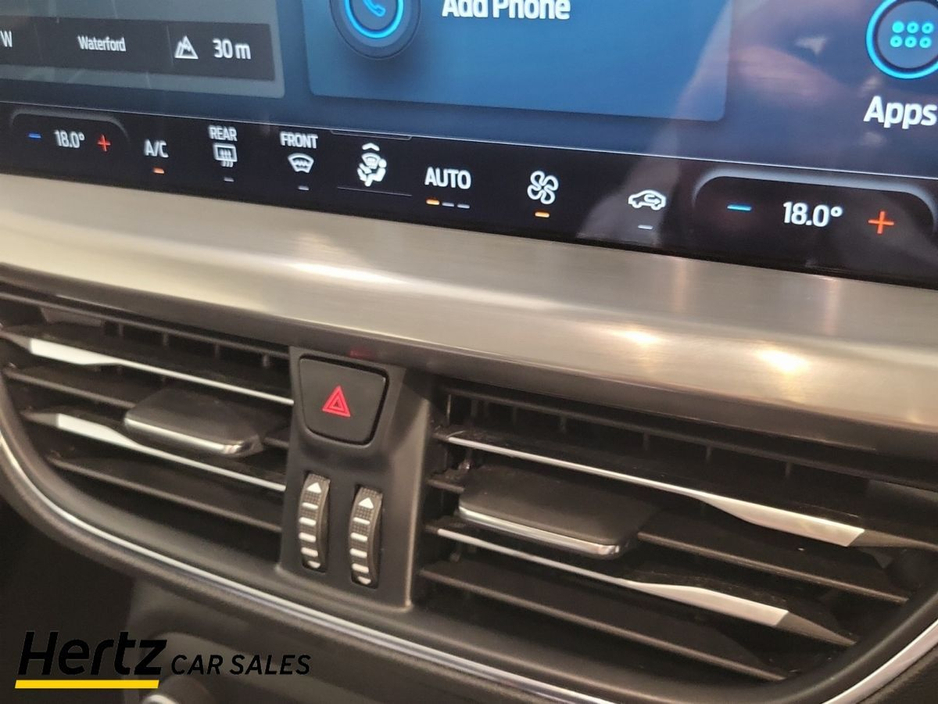 2023 Ford Focus - image 19
